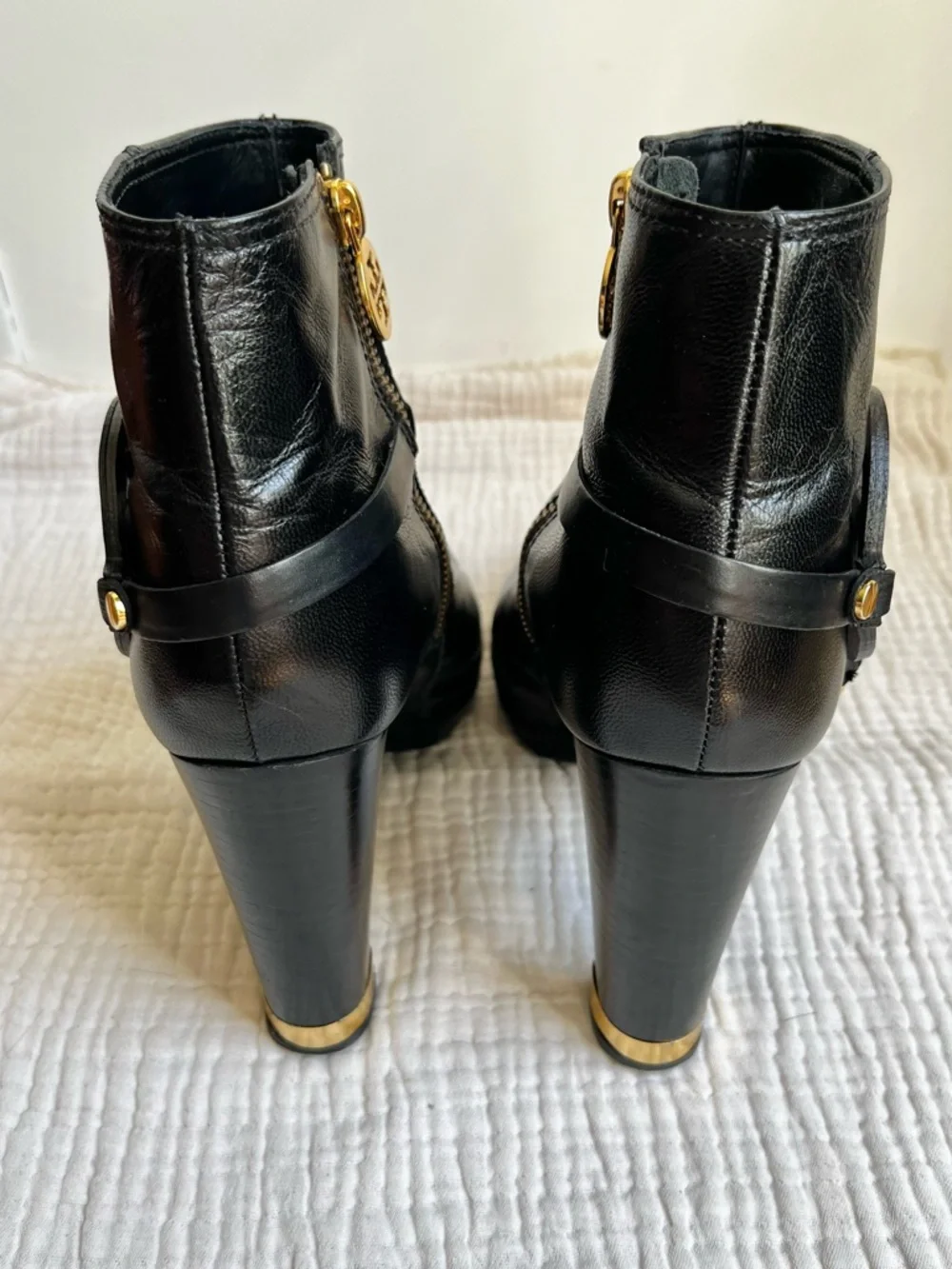 Tory Burch Black Gold Whitney Heeled Logo Ankle Boots Booties Size 10